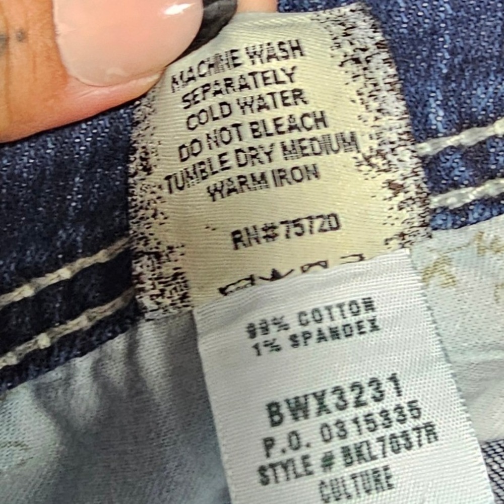 BKE Culture Denim Jeans  Size 25x315 Dark Wash Bootcut Stretchy - Picture 3 of 7